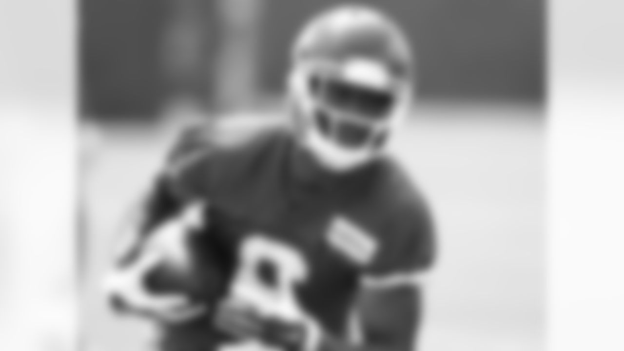 Wide receiver Kenny Cook