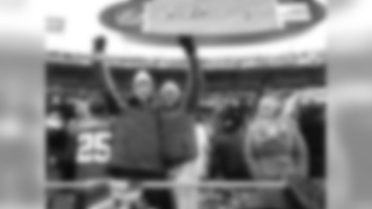 Best photos of Kansas City Chiefs fans from this season