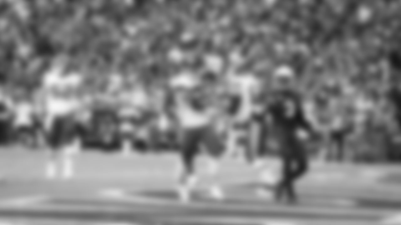 Kansas City Chiefs face the Arizona Cardinals at State Farm Stadium, Glendale AZ., September 11th 2022