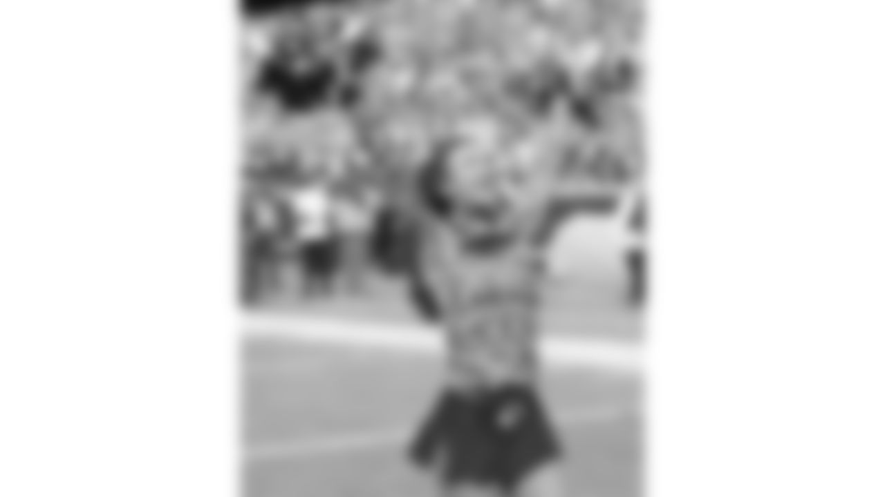 032_2019_Vikings_Cheer