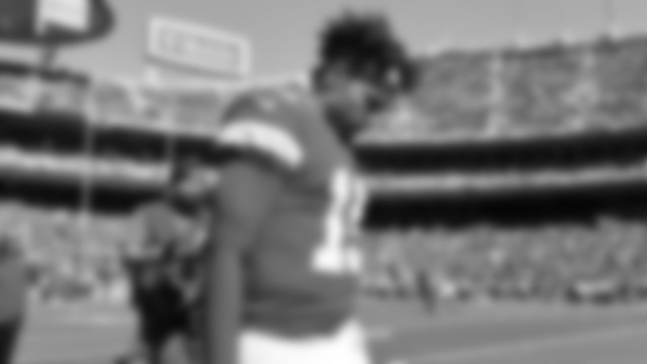 Kansas City Chiefs vs Los Angeles Chargers at GEHA Field at Arrowhead Stadium in Kansas City, MO on September 26, 2021
