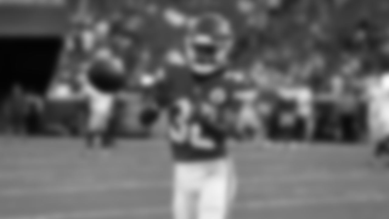 The Kansas City Chiefs face the Green Bay Packers at GEHA Field at Arrowhead Stadium on August 25, 2022