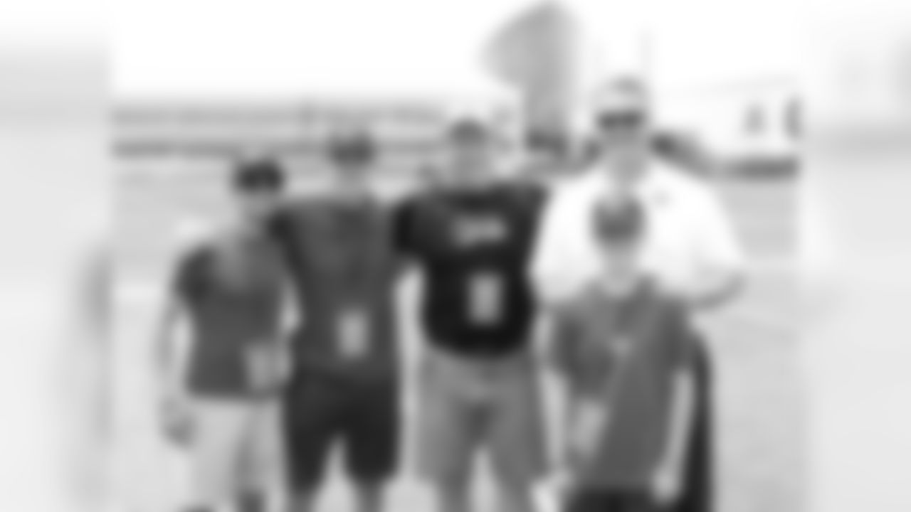 Kansas City Chiefs fans got their first look at the Chiefs in action at a live practice during Minicamp on Wednesday.