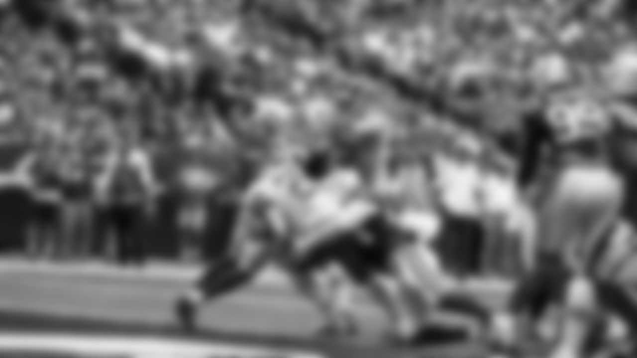 Kansas City Chiefs vs Indianapolis Colts at Lucas Oil Stadium on September 25th, 2022.