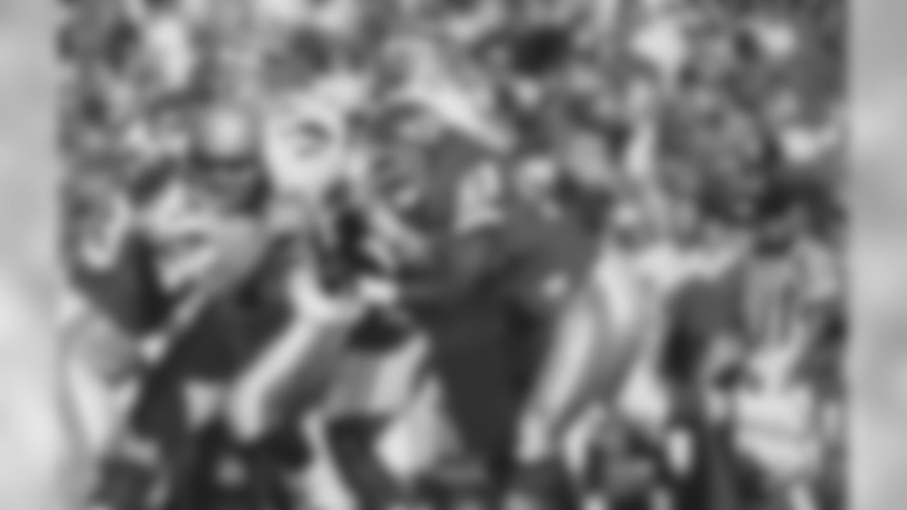 A historical look back at Derrick Thomas' Hall of Fame career with the Chiefs.