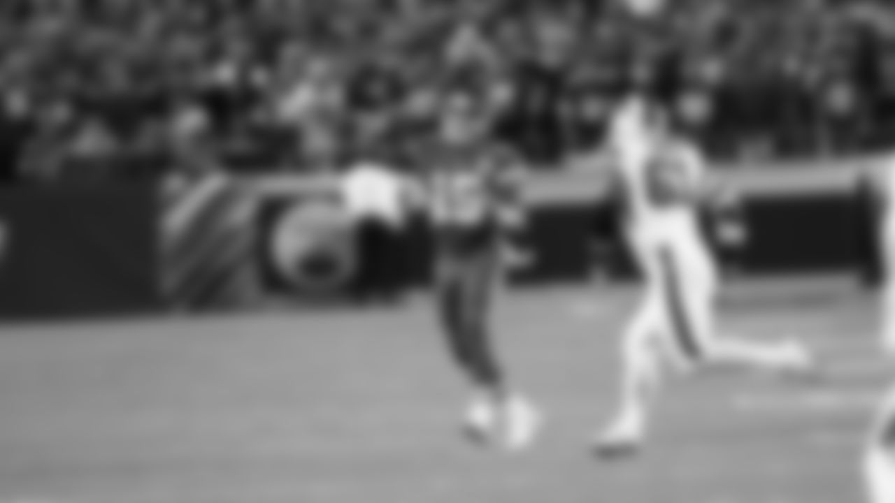 Kansas City Chiefs vs Buffalo Bills at GEHA Field at Arrowhead Stadium in Kansas City, MO on October 10, 2021