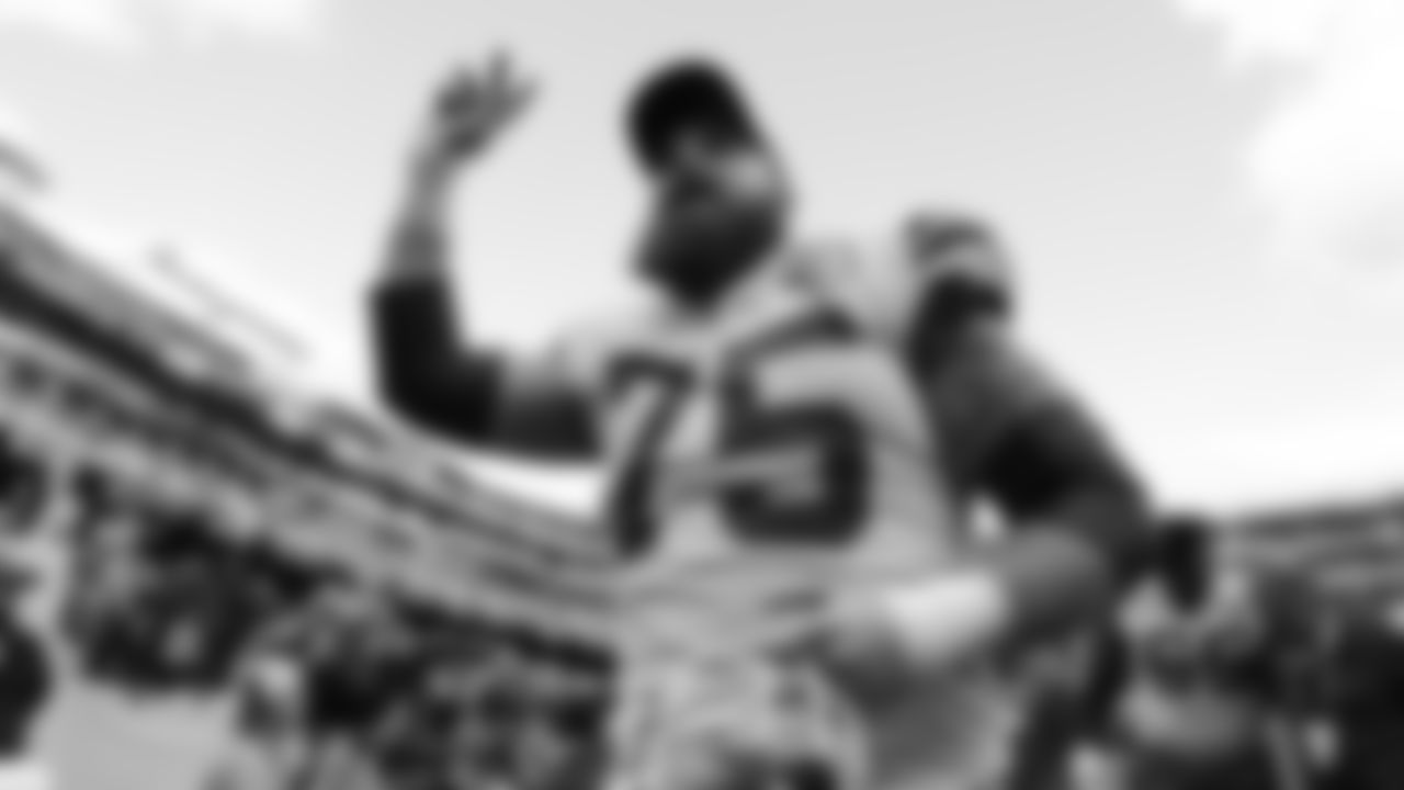 Kansas City Chiefs offensive guard Mike Remmers (75) after an NFL football game against the Washington Football Team, Sunday, October 17, 2021 at FedExField.