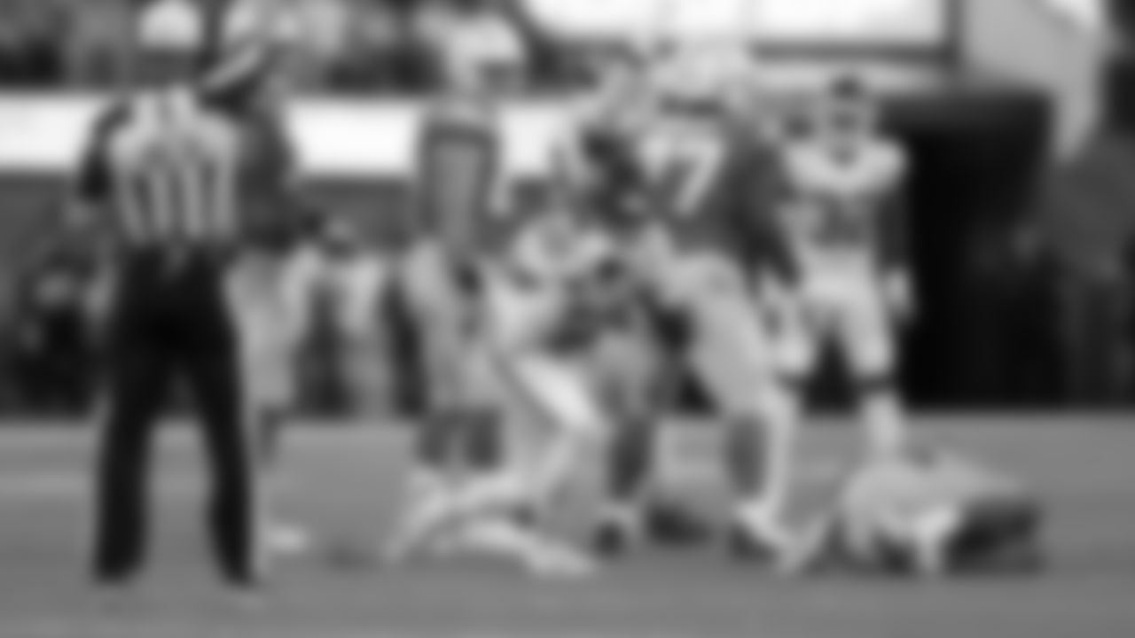 Kansas City Chiefs face off against the Los Angeles Chargers at SoFi Stadium on November 20, 2022 in Los Angeles, California