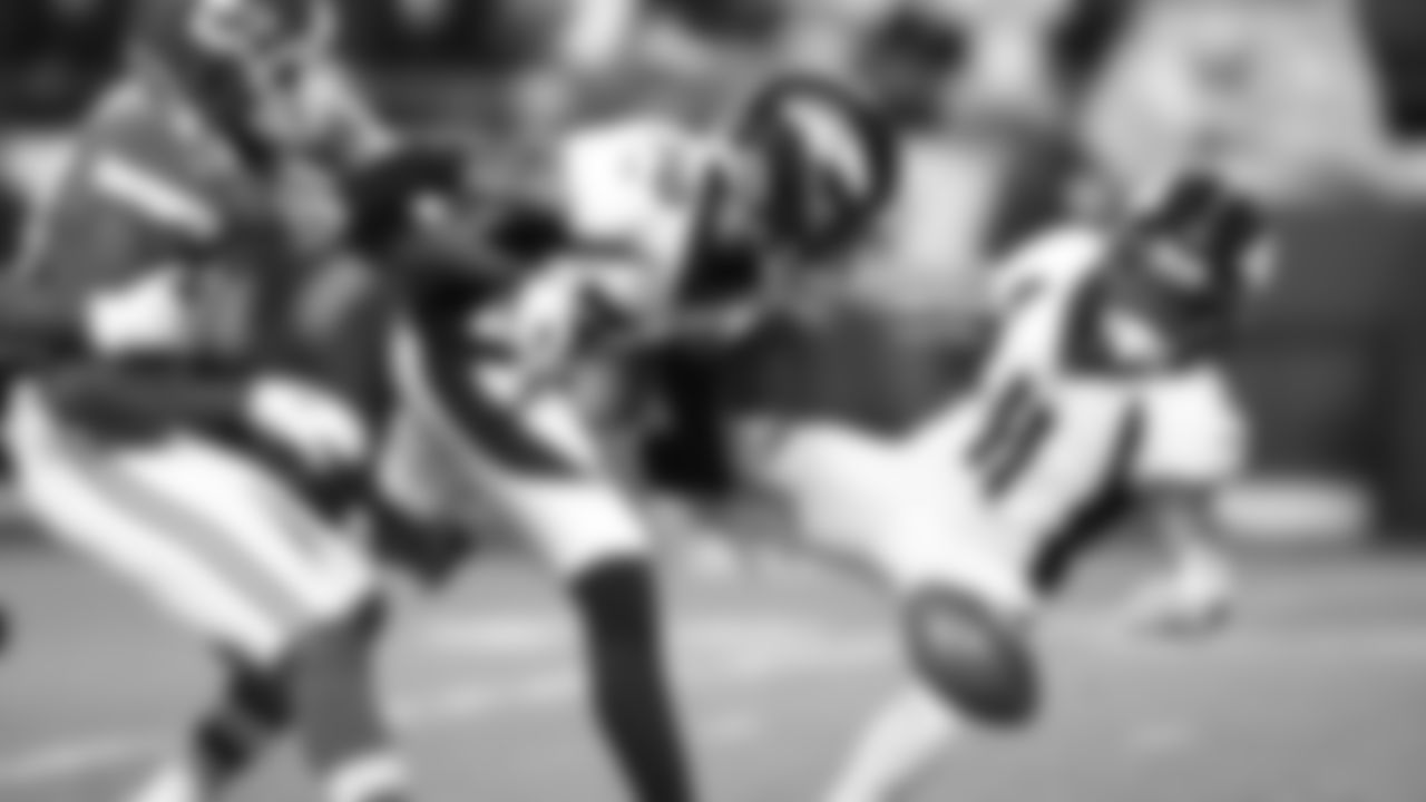 Kansas City Chiefs vs Denver Broncos, GEHA Field at Arrowhead Stadium in Kansas City, MO on December 5th, 2021