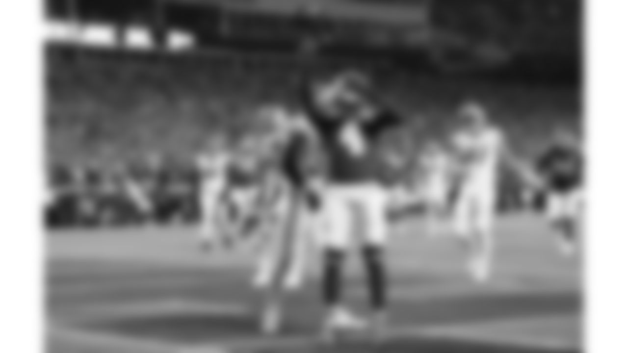 The Kansas City Chiefs face off against the Detroit Lions at GEHA Field at Arrowhead Stadium on September 7, 2023.