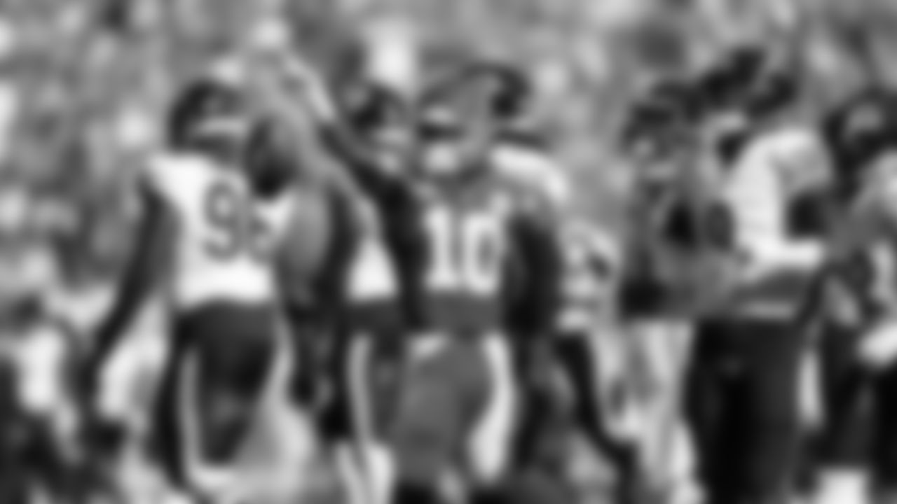 The Kansas City Chiefs face off against the Chicago Bears at GEHA Field at Arrowhead Stadium on September 24, 2023.
