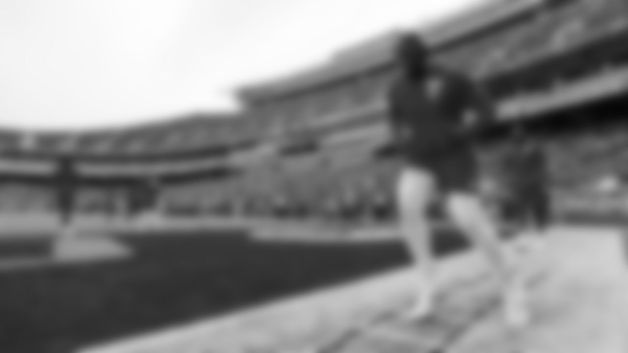 Kansas City Chiefs face off against the Los Angeles Chargers on GEHA Field at Arrowhead Stadium on September 15th, 2022.