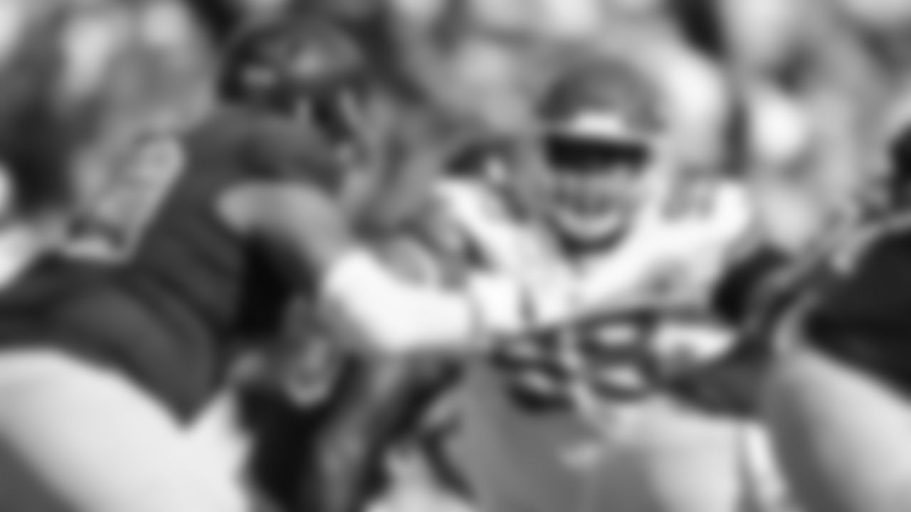 Kansas City Chiefs defensive tackle Khalen Saunders (99) during an NFL football game against the Washington Football Team, Sunday, October 17, 2021 at FedExField.