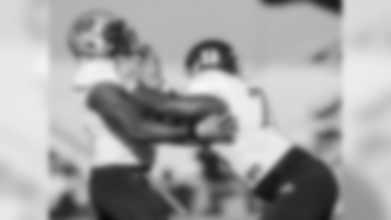 Duke offensive lineman Laken Tomlinson (77)