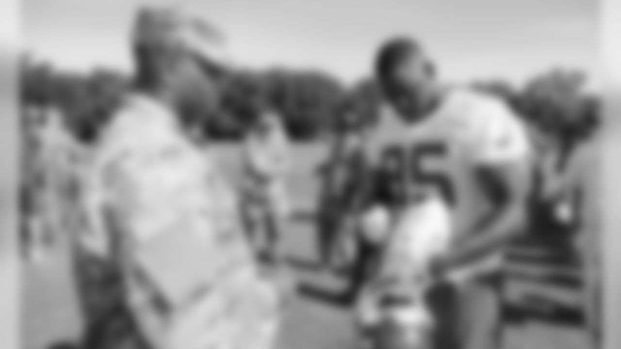 Kansas City Chiefs Defensive Tackle Chris Jones (95) signs autographs for fans after a 2019 Training Camp practice at Missouri Western State University in St. Joseph, MO.