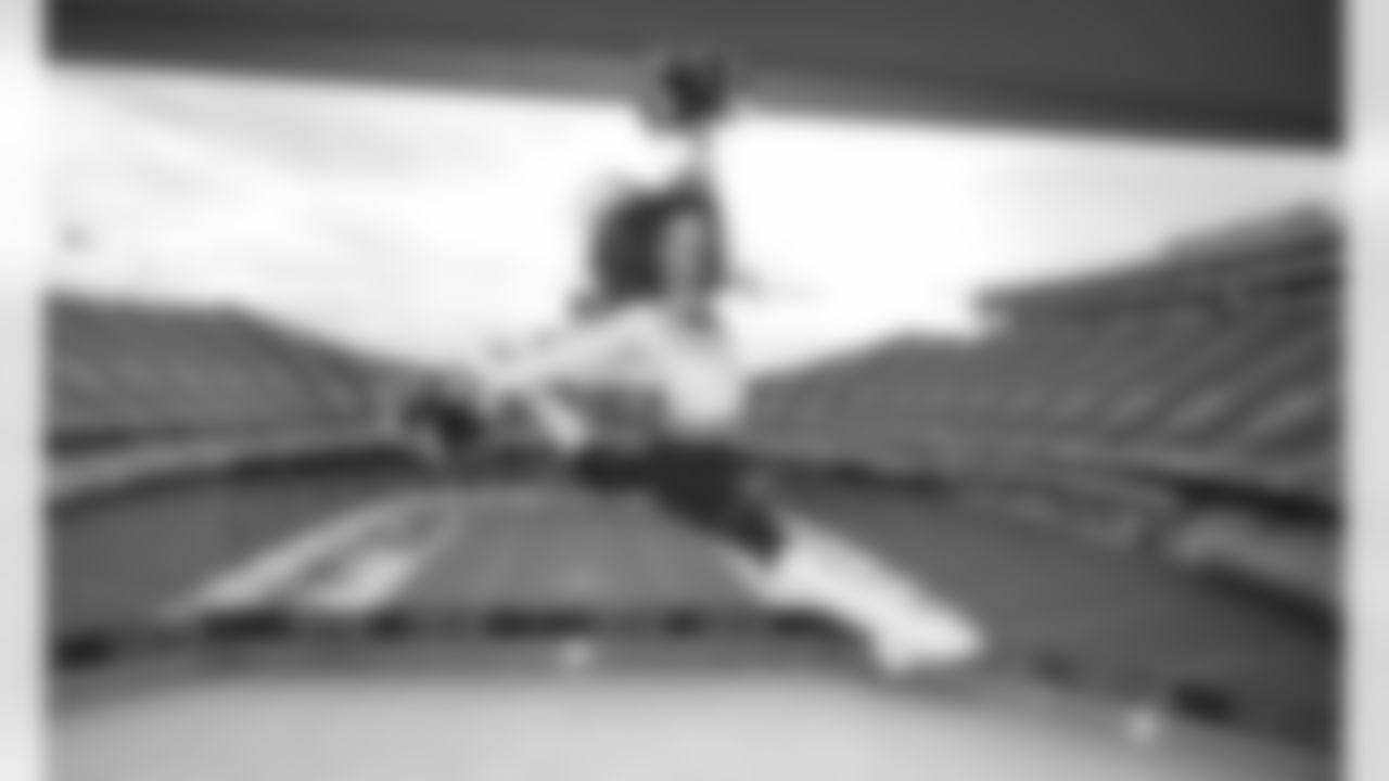 006-2020_PanthersCheer