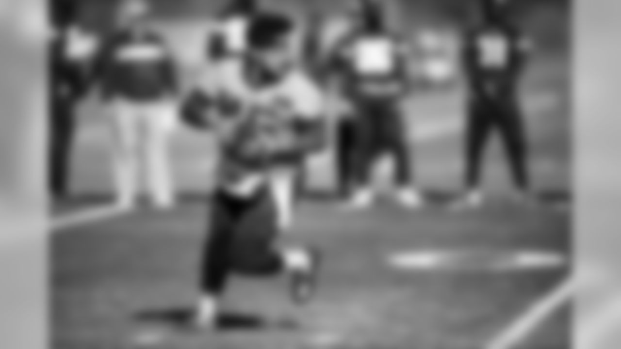 Kansas City Chiefs quarterback Patrick Mahomes (15) during practice on 11/7/18