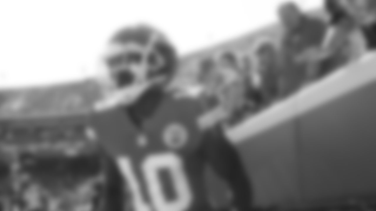 Kansas City Chiefs vs Los Angeles Chargers at GEHA Field at Arrowhead Stadium in Kansas City, MO on September 26, 2021