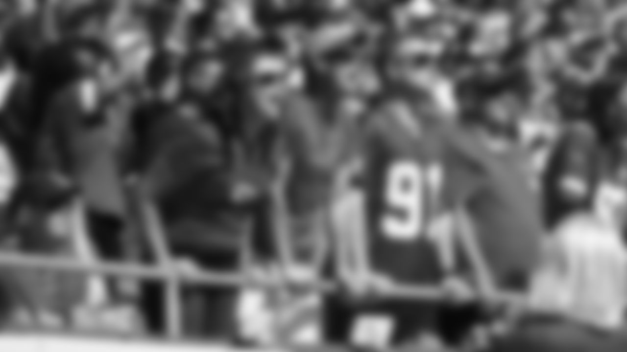Kansas City Chiefs vs Los Angeles Chargers at GEHA Field at Arrowhead Stadium in Kansas City, MO on September 26, 2021