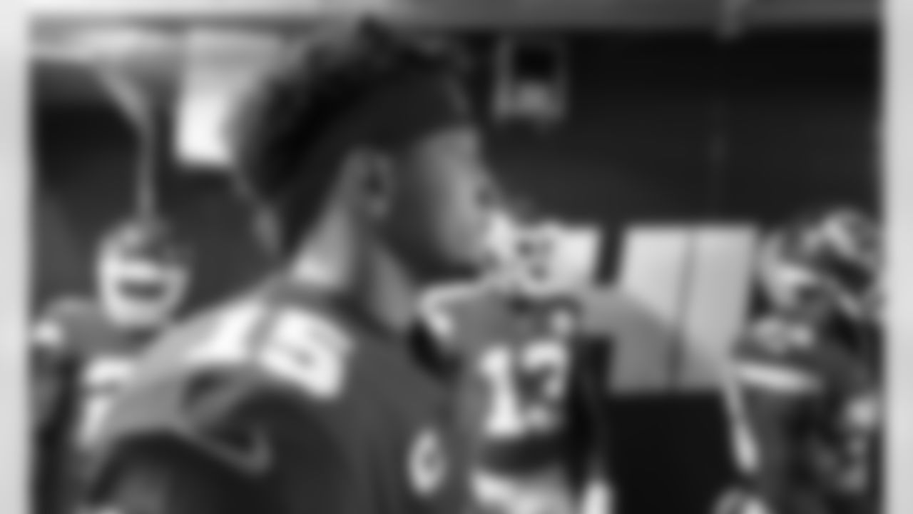 Kansas City Chiefs Quarterback Patrick Mahomes (15) preparers to huddle the team prior to an NFL Divisional Round Playoff game, Sunday, Jan. 17, 2021 in Kansas City.