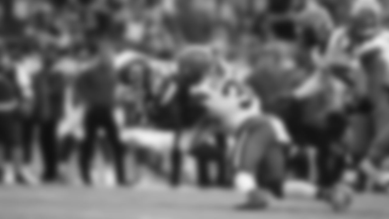 Kansas City Chiefs vs Cleveland Browns during NFL Season Opener at GEHA Field at Arrowhead Stadium in Kansas City, MO on September 12, 2021