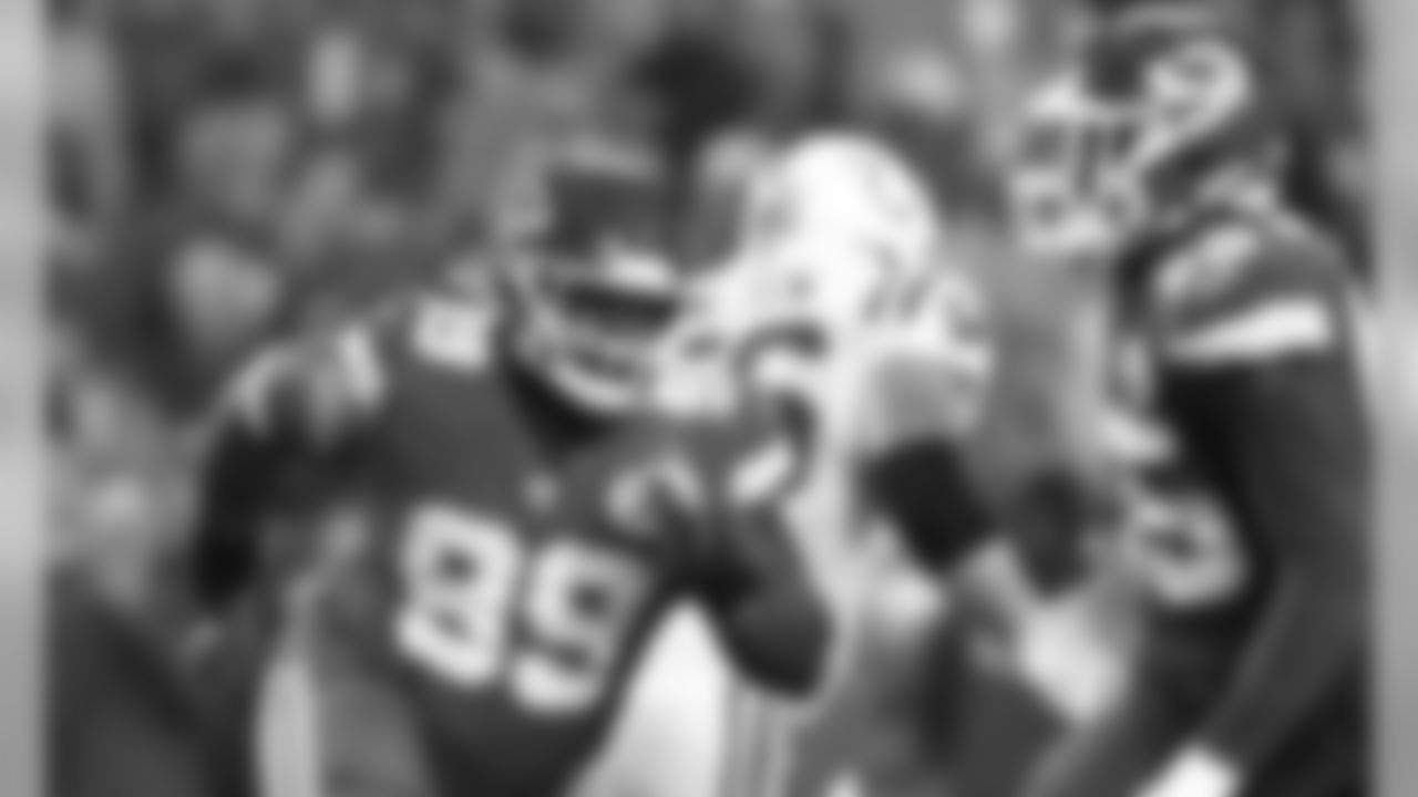 Kansas City Chiefs Defensive Tackle Khalen Saunders (99) during the Sunday Night Football game between the Kansas City Chiefs and the Indianapolis Colts at Arrowhead Stadium on October 6, 2019.