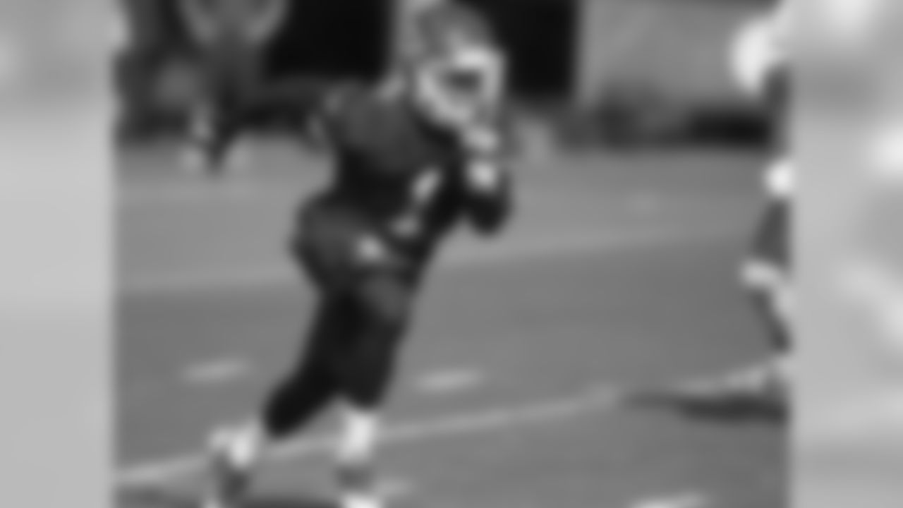 RB DeAnthony Thomas running routes.