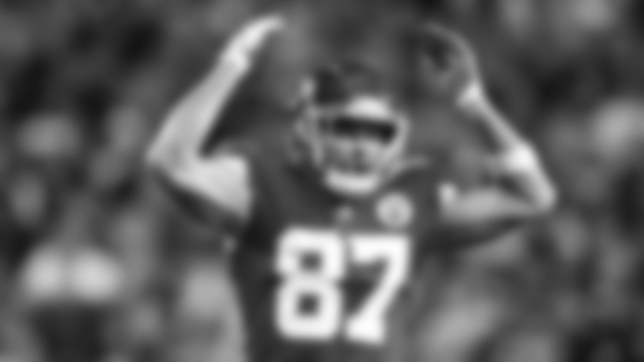 Kansas City Chiefs tight end Travis Kelce (87) during an NFL football game against the Denver Broncos, Sunday, December 5, 2021 in Kansas City.