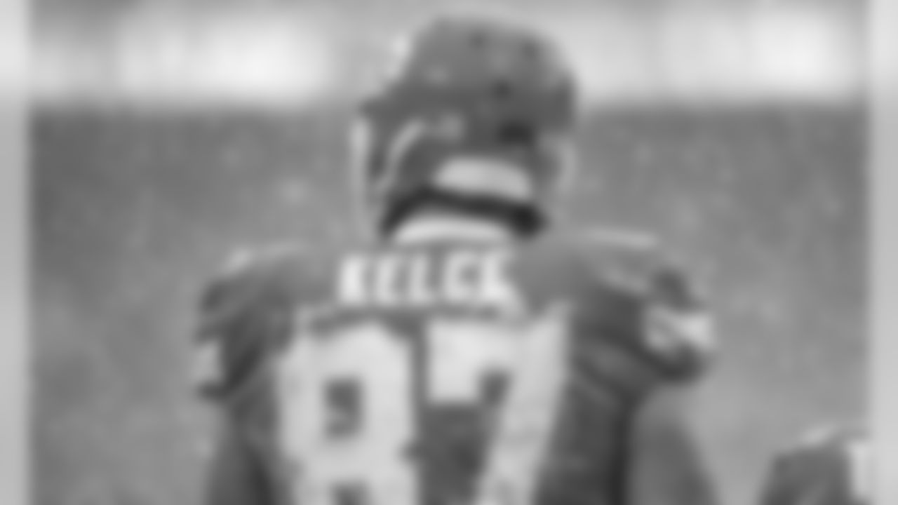 Kansas City Chiefs Tight End Travis Kelce (87) during the game between the Kansas City Chiefs and the Denver Broncos at Arrowhead Stadium on December 15, 2019.