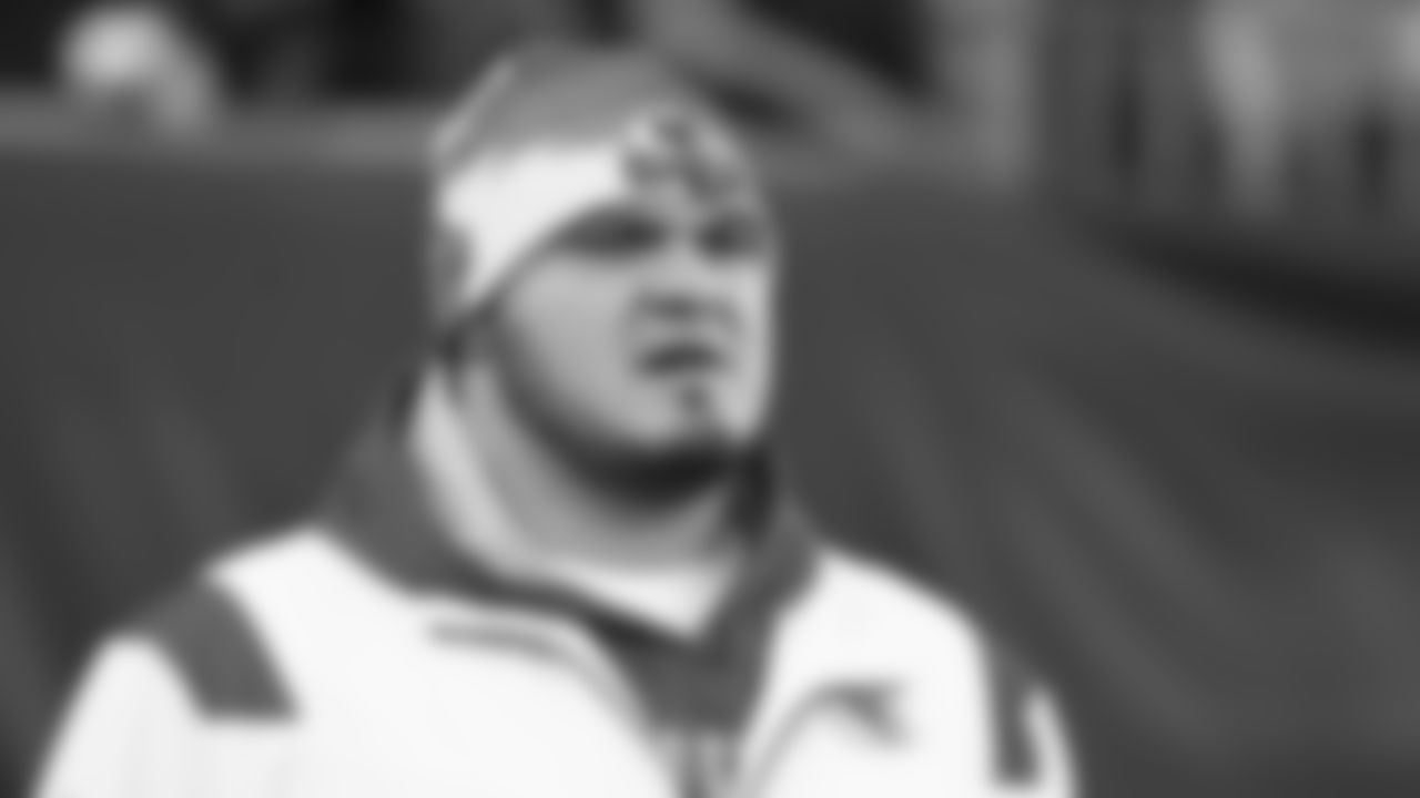 Kansas City Chiefs offensive guard Nick Allegretti (73) prior to an NFL football game against the Cincinnati Bengals, Sunday, December 4, 2022 in Cincinnati.