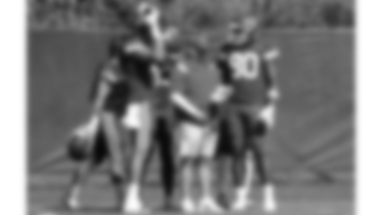 Kansas City Chiefs Tight Ends Coach Tom Melvin during practice at the The University of Kansas Health System Training Complex.