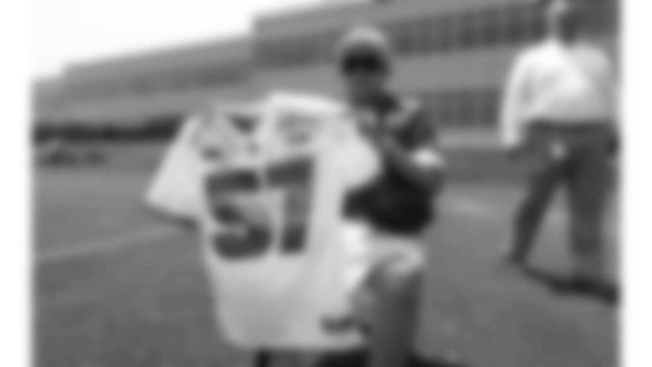 Make-a-Wish child meets Kansas City Chiefs players at First Look event during day 1 of minicamp on Tuesday, June 13, 2023 in Kansas City, MO.