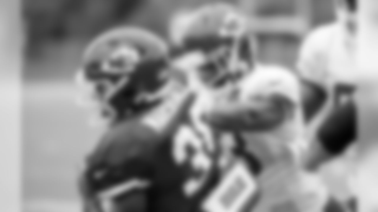 Kansas City Chiefs Linebacker Anthony Hitchens (53) during a 2019 practice at The University of Kansas Health System Training Complex in Kansas City, MO.