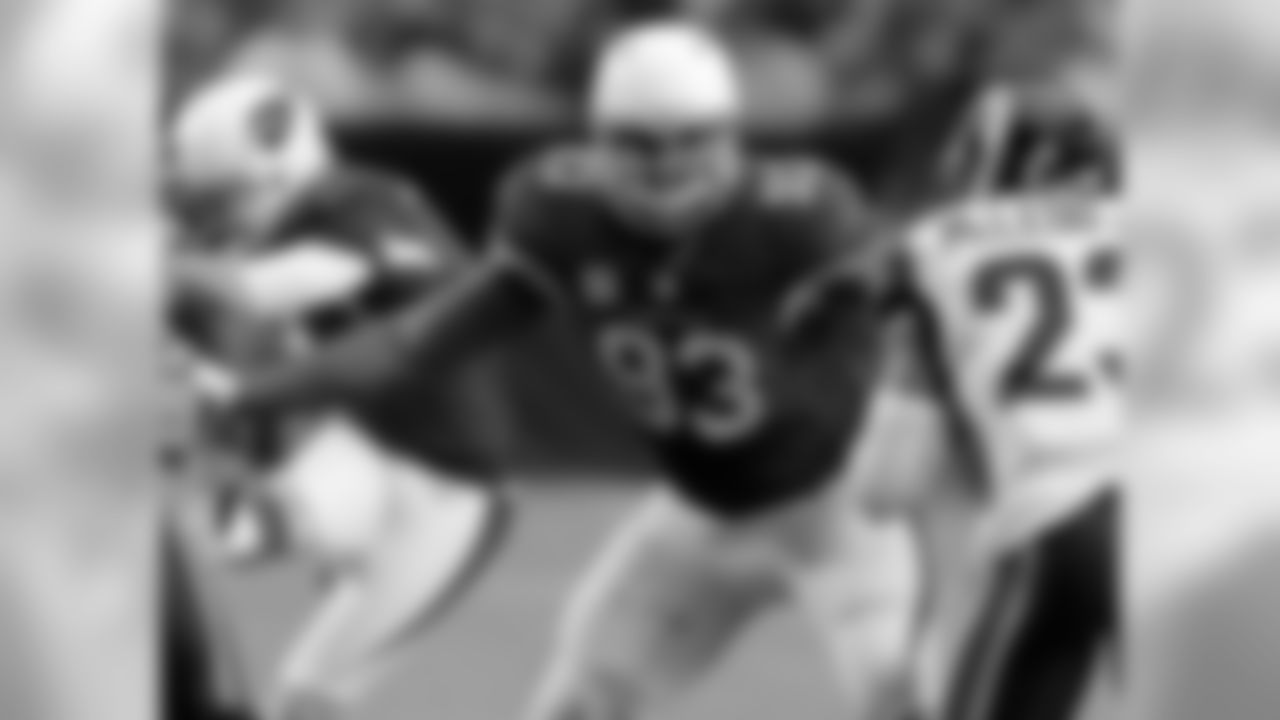 DE Calais Campbell