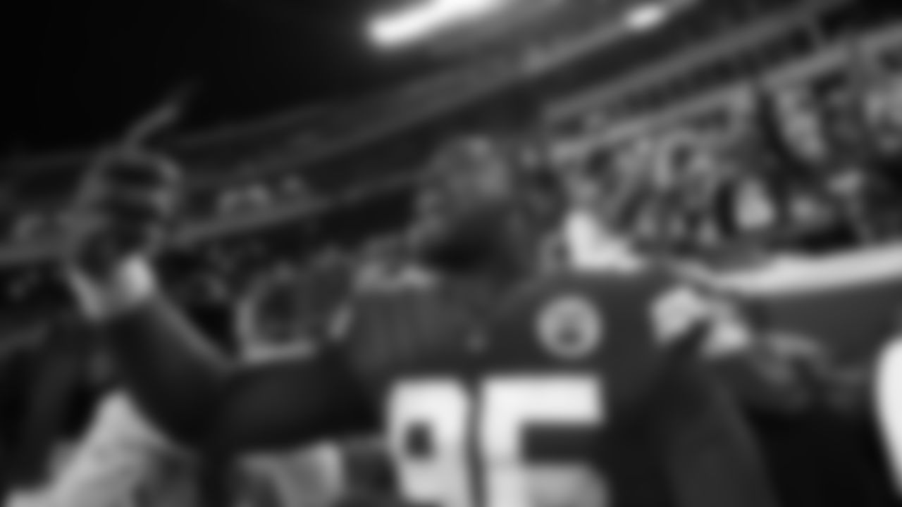 Kansas City Chiefs vs Denver Broncos, GEHA Field at Arrowhead Stadium, Kansas City, MO on December 5, 2021