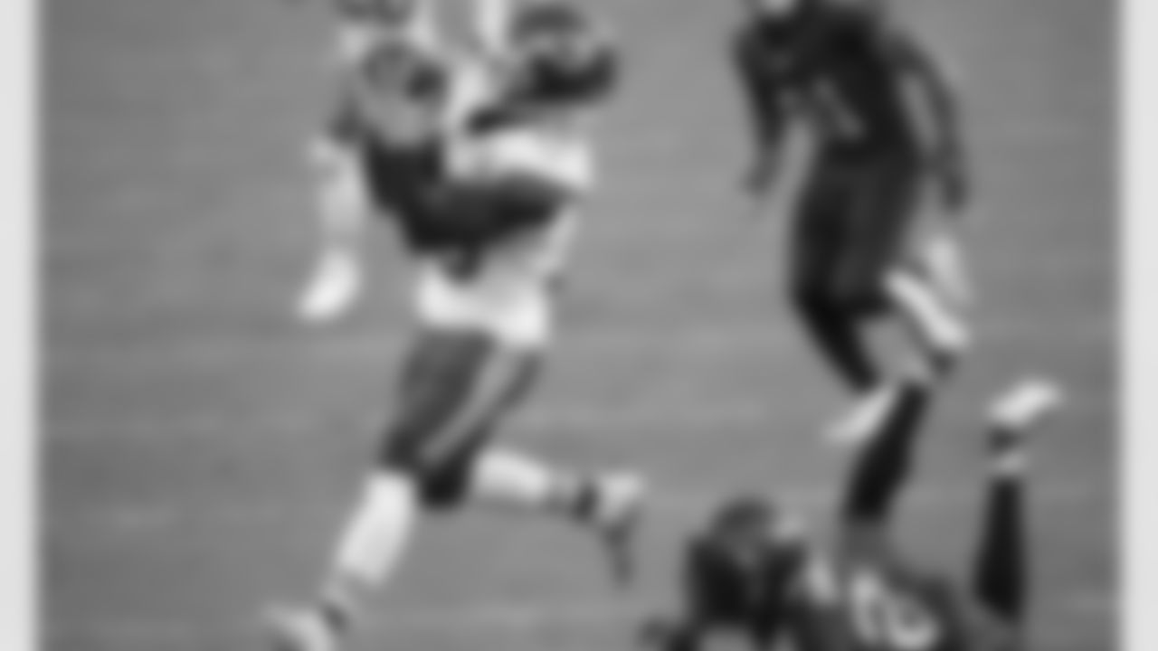 Kansas City Chiefs wide receiver Tyreek Hill (10) during an NFL football game against the Tampa Bay Buccaneers at Raymond James Stadium on November 29, 2020.