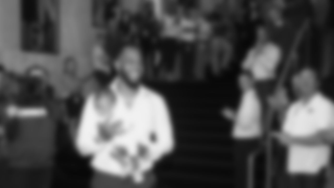 037_2019_DJ_Signing_1D