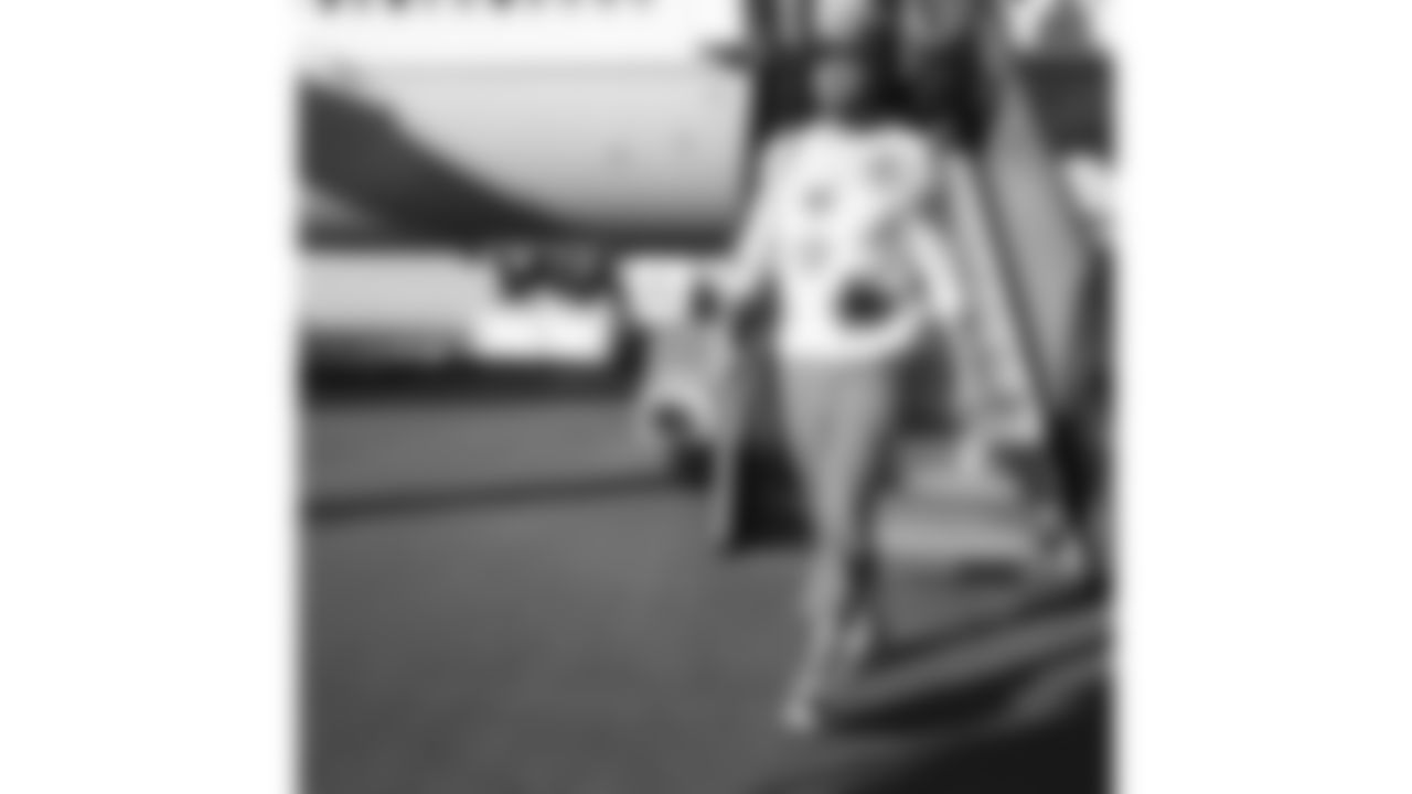 Kansas City Chiefs tight end Travis Kelce (87) travels to Denver for Sundays game against the Broncos.