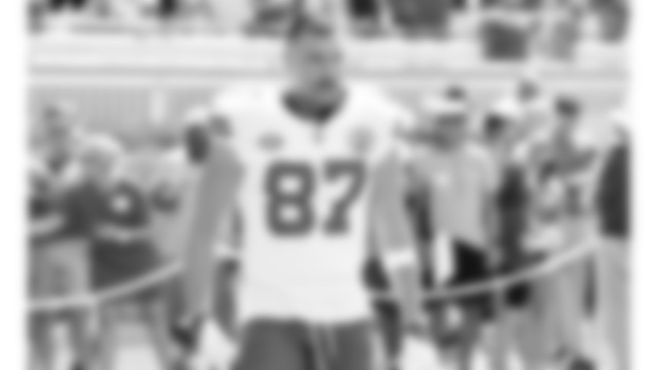 Kansas City Chiefs tight end Travis Kelce (87) prior to the NFL week 2 matchup against the Jacksonville Jaguars at EverBank Stadium in Jacksonville, Florida on September 17, 2023.