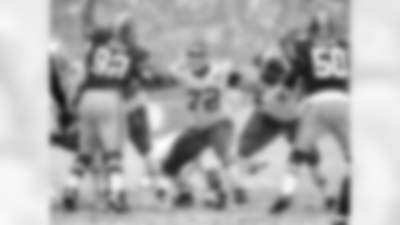 Kansas City Chiefs tackle Eric Fisher (72)