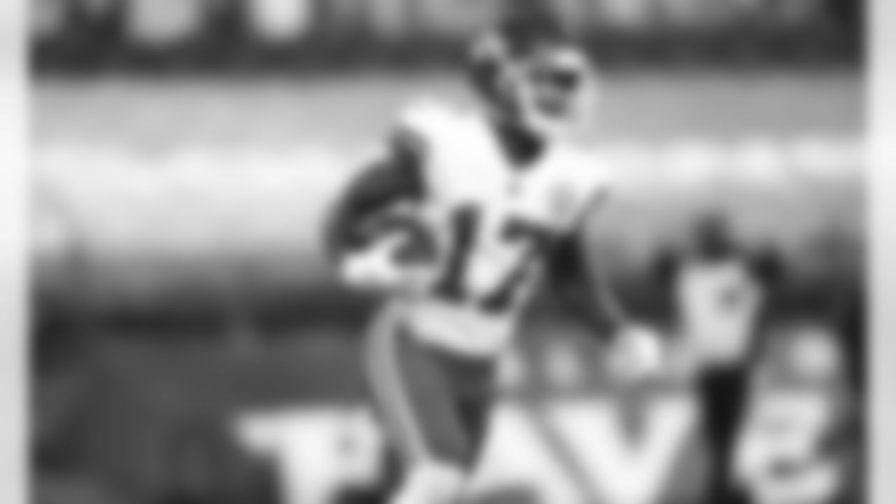Kansas City Chiefs wide receiver Mecole Hardman (17) during the game between the Kansas City Chiefs and the Baltimore Ravens at M&T Bank Stadium on September 28, 2020