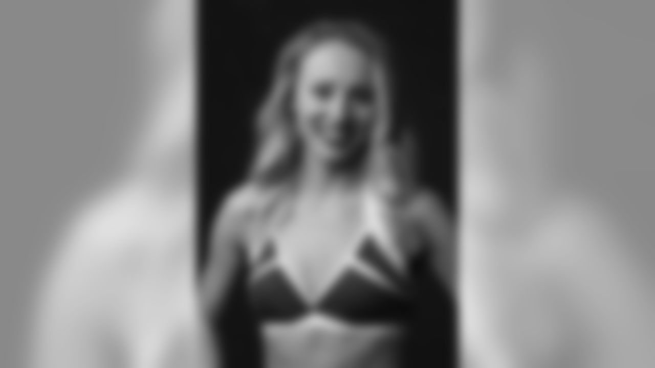 Logan_Krista