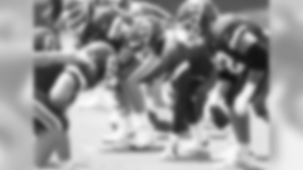 Offensive Line during practice on August 21, 2018