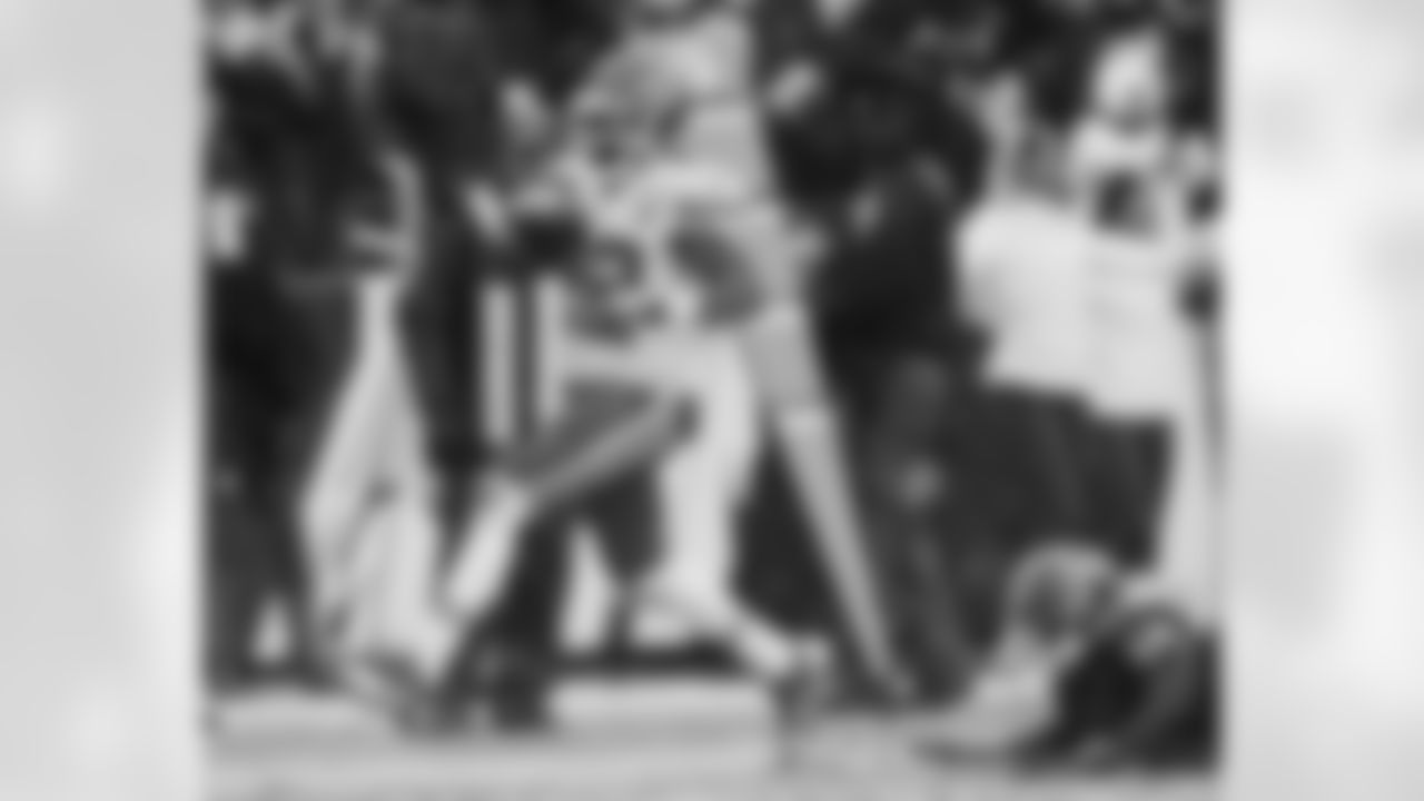 Kansas City Chiefs wide receiver Dexter McCluster (22) with a 74 yd. punt return