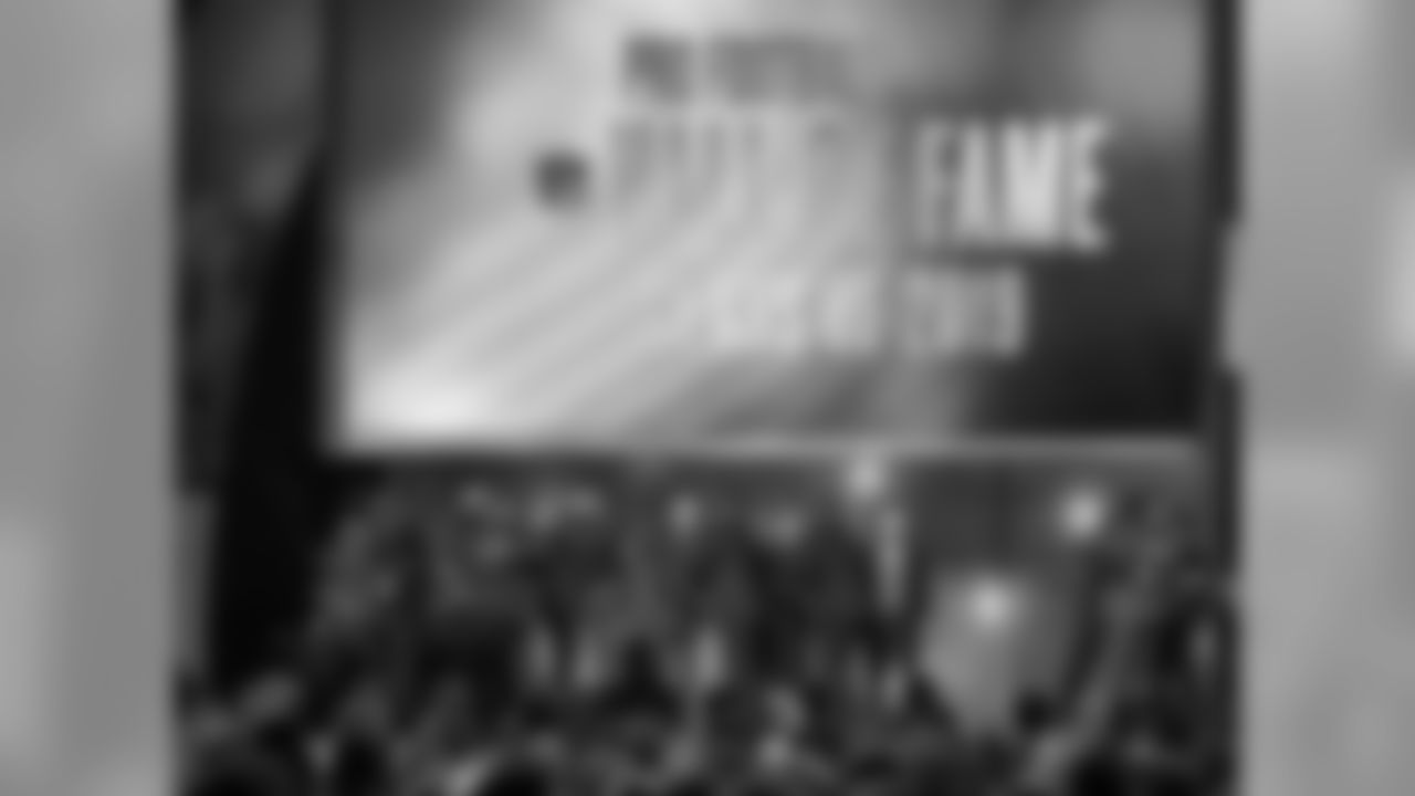 041_NFL_Honors19
