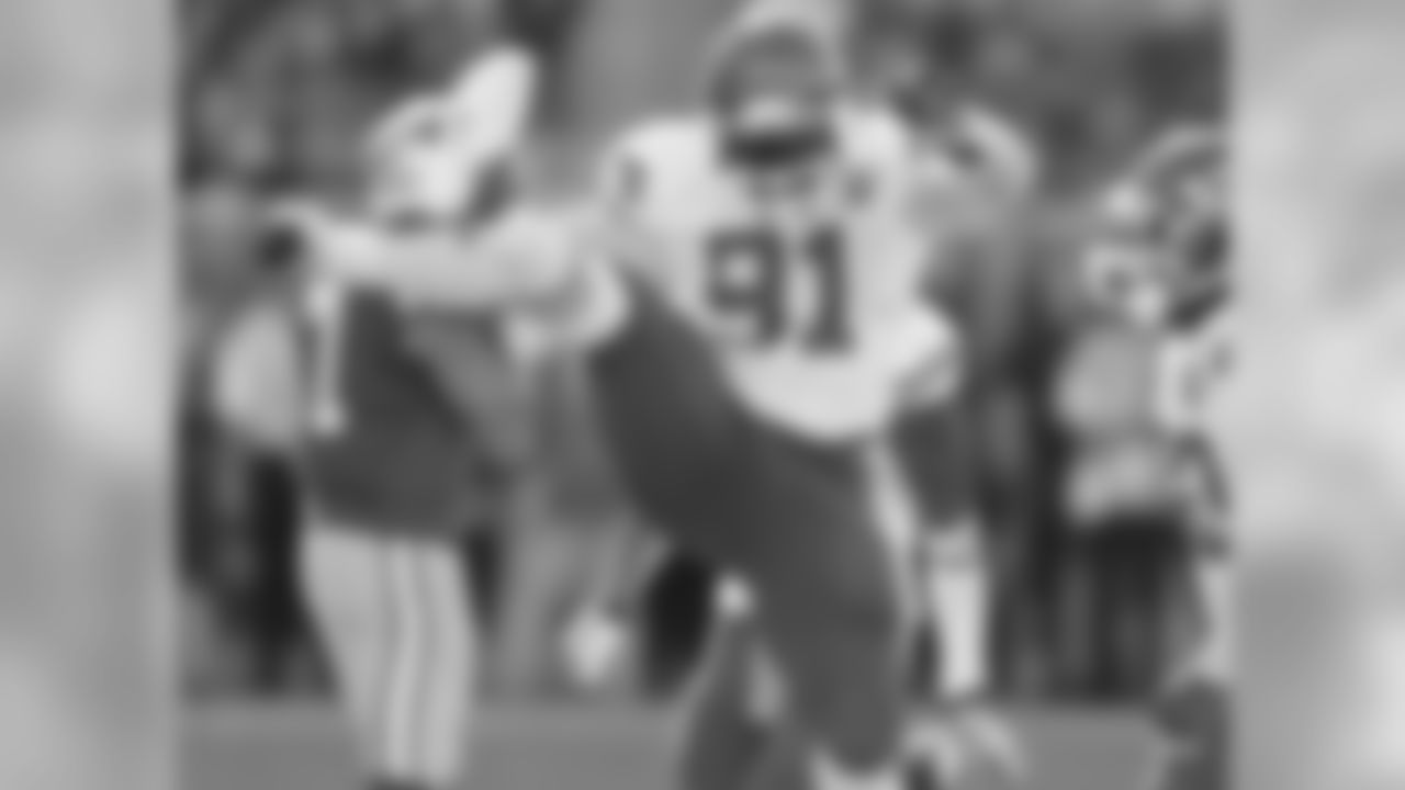 2006 Pick #20 - DE from Penn State Tamba Hali
