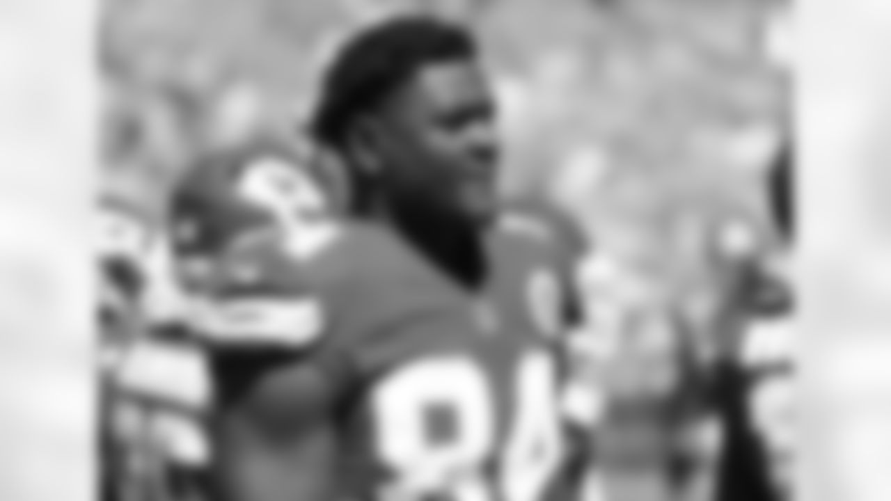 Kansas City Chiefs tight end Demetrius Harris (84)