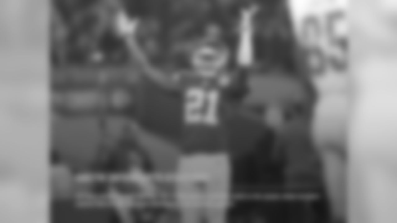 SMITH INTERCEPTS STAFFORD: CB Sean Smith logged his first INT of the season and the ninth in his career when he intercepted Detroit QB Matthew Stafford in the second quarter.