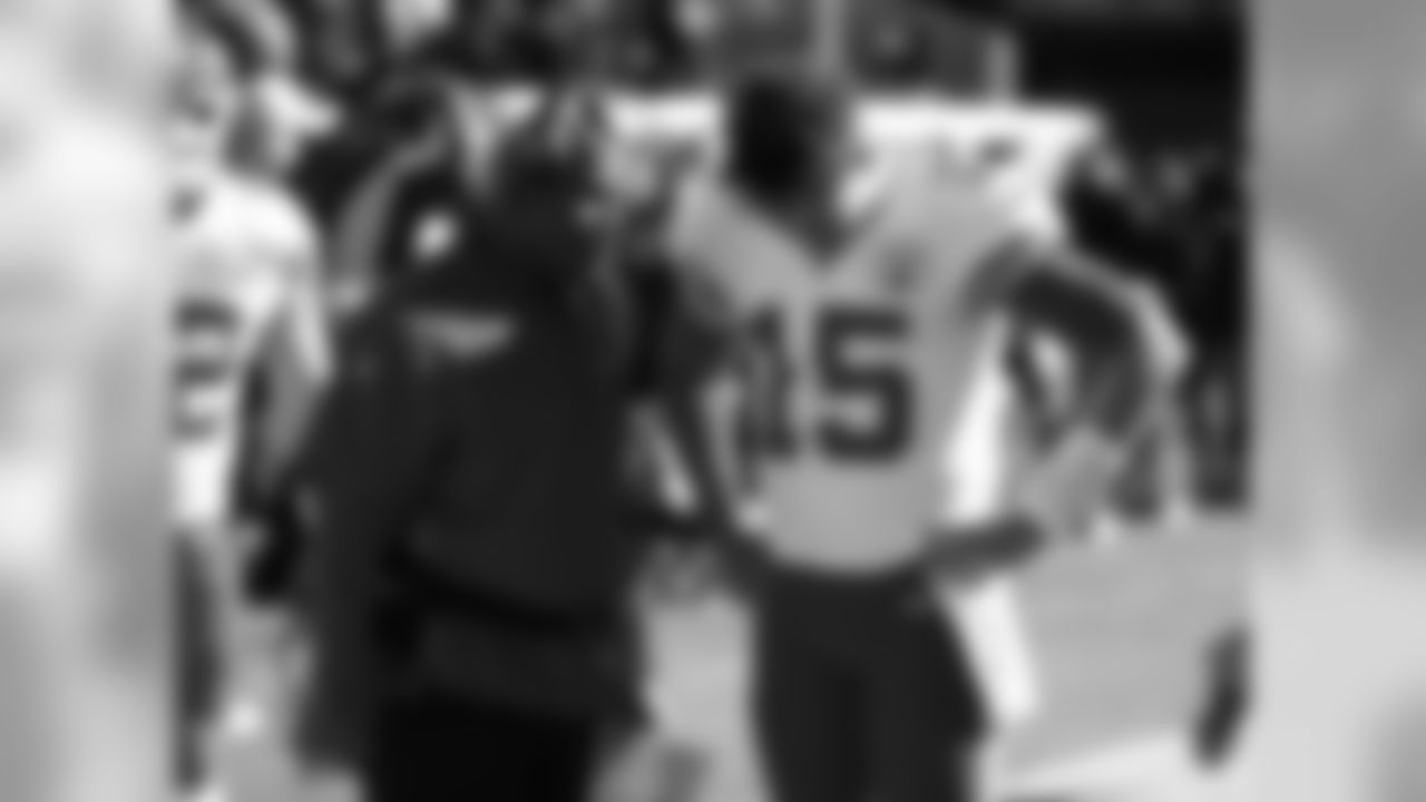 Kansas City Chiefs at Oakland Raiders at Oakland Alameda Coliseum on December 2, 2018.