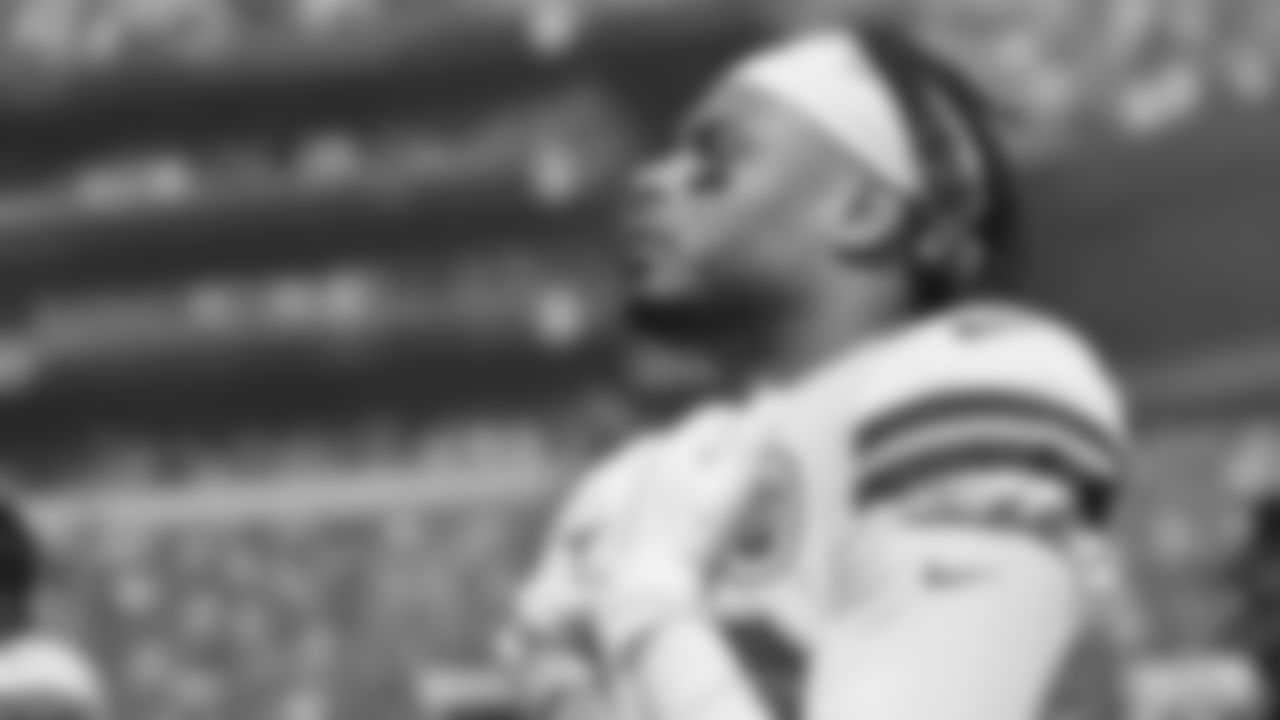 Kansas City Chiefs free safety Tyrann Mathieu (32) during the National Anthem prior to an NFL football game against the Philadelphia Eagles, Sunday, September 26, 2021 in Philadelphia.